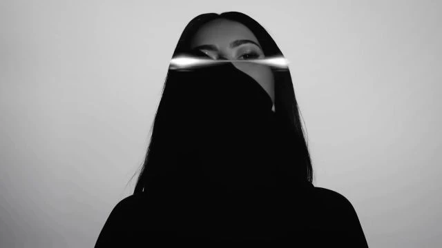 007 - INNA - We Should Get Lost