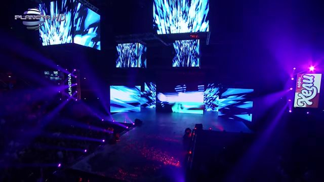 031 - EMANUELA - MIX  Emanuela - Miks, live 2018