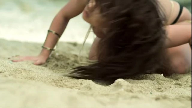 036 - INNA - Cola Song (feat. J Balvin)  Official Music Video
